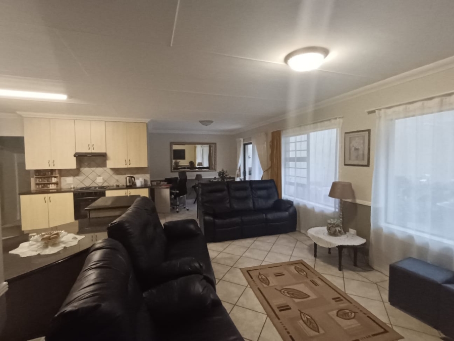 To Let 3 Bedroom Property for Rent in Island View Western Cape